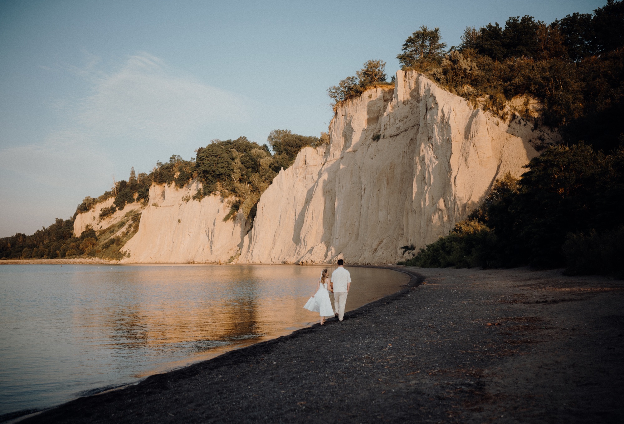 Zach & Heather sunrise engagement session at the Scarborough Bluffs, Toronto