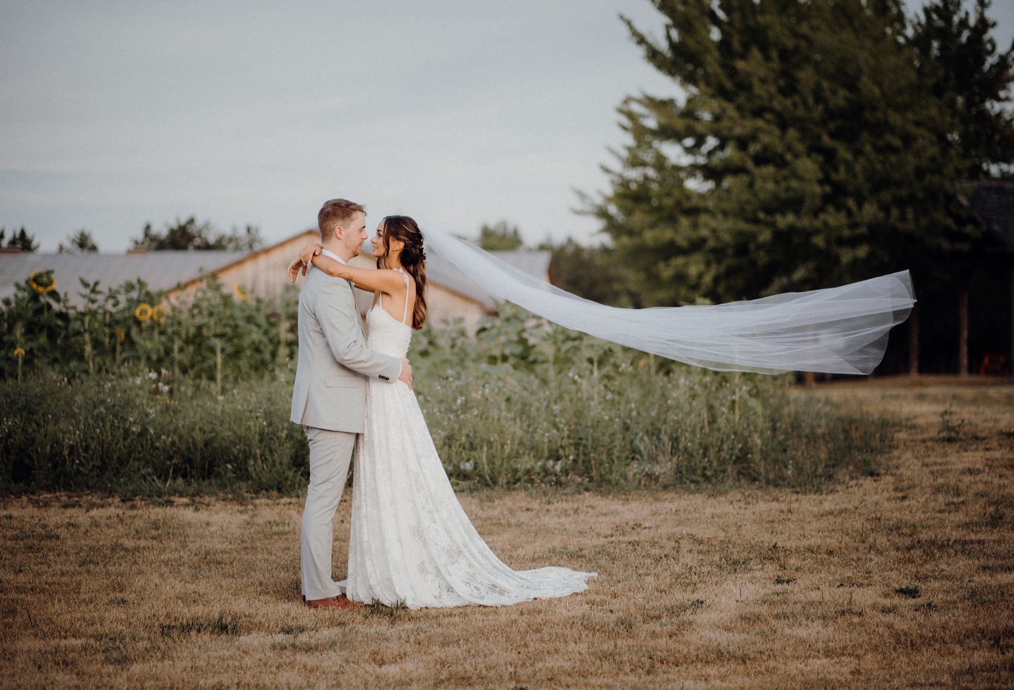 5 Reasons Why You Need a Wedding Website